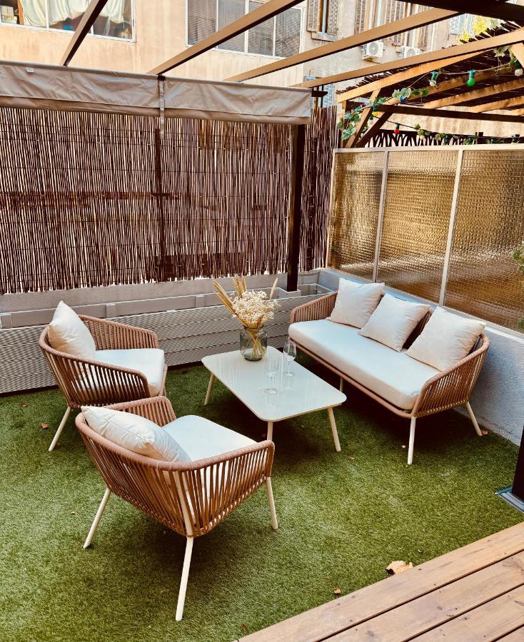 Cocon 2 Pieces Avec Grande Terrasse A Vauban Appartement